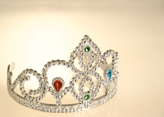 Alguien llevaba la corona en la cartera, "porsiaca"